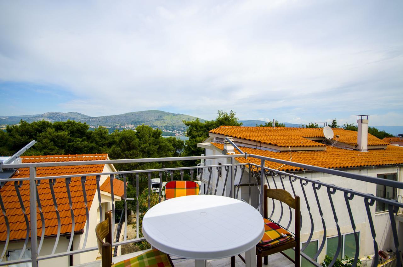 Apartments Mirko I Anda Donji Okrug (Ciovo) Exterior foto