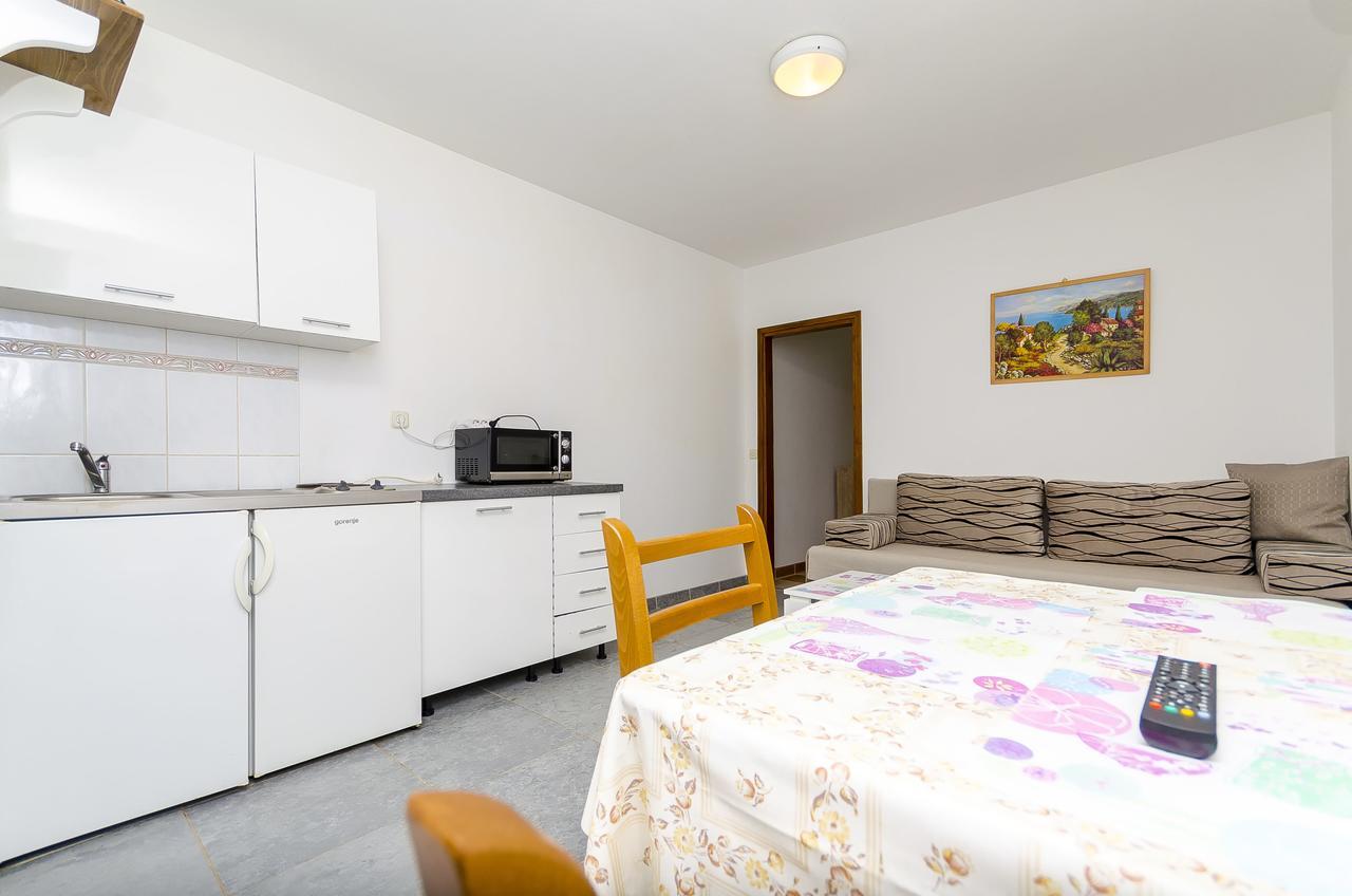 Apartments Mirko I Anda Donji Okrug (Ciovo) Exterior foto