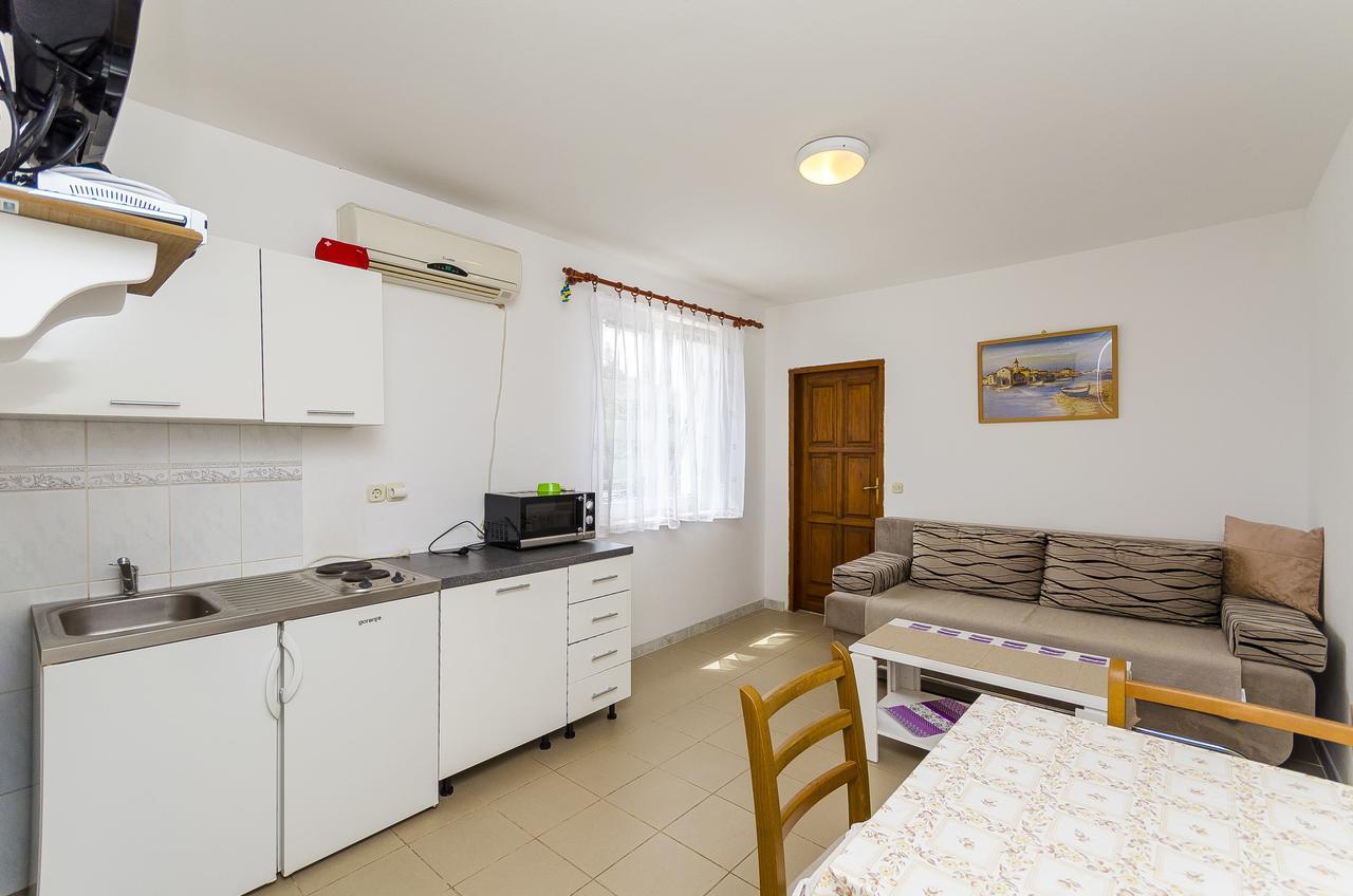 Apartments Mirko I Anda Donji Okrug (Ciovo) Exterior foto
